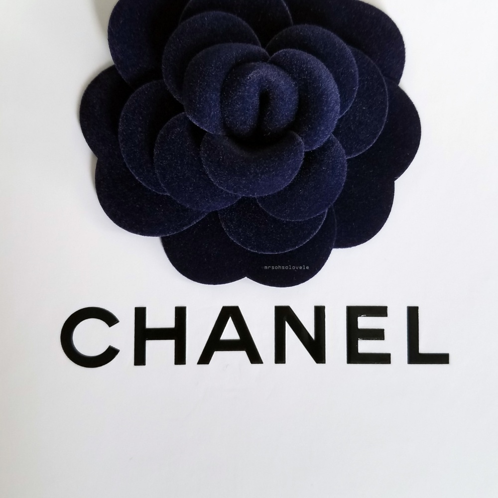 AUTHENTIC RARE CHANEL NAVY BLUE VELVET DIY BROOCH - Picture 3 of 8